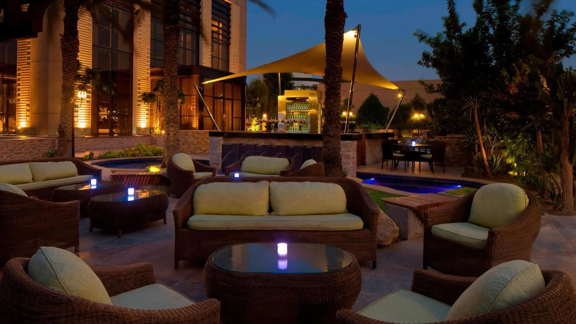 Le Meridien Dubai Hotel & Conference Centre