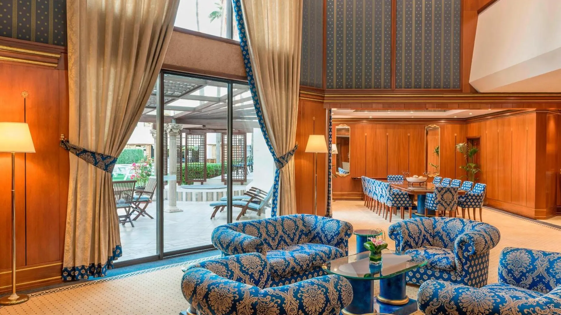 Le Meridien Dubai Hotel & Conference Centre