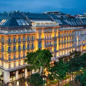 ***** Otel Grand Avusturya