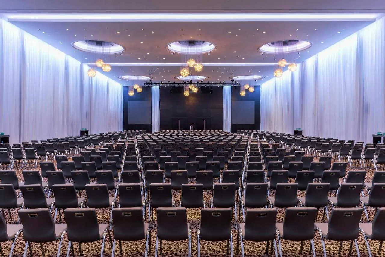 Le Meridien Dubai Hotel & Conference Centre United Arab Emirates