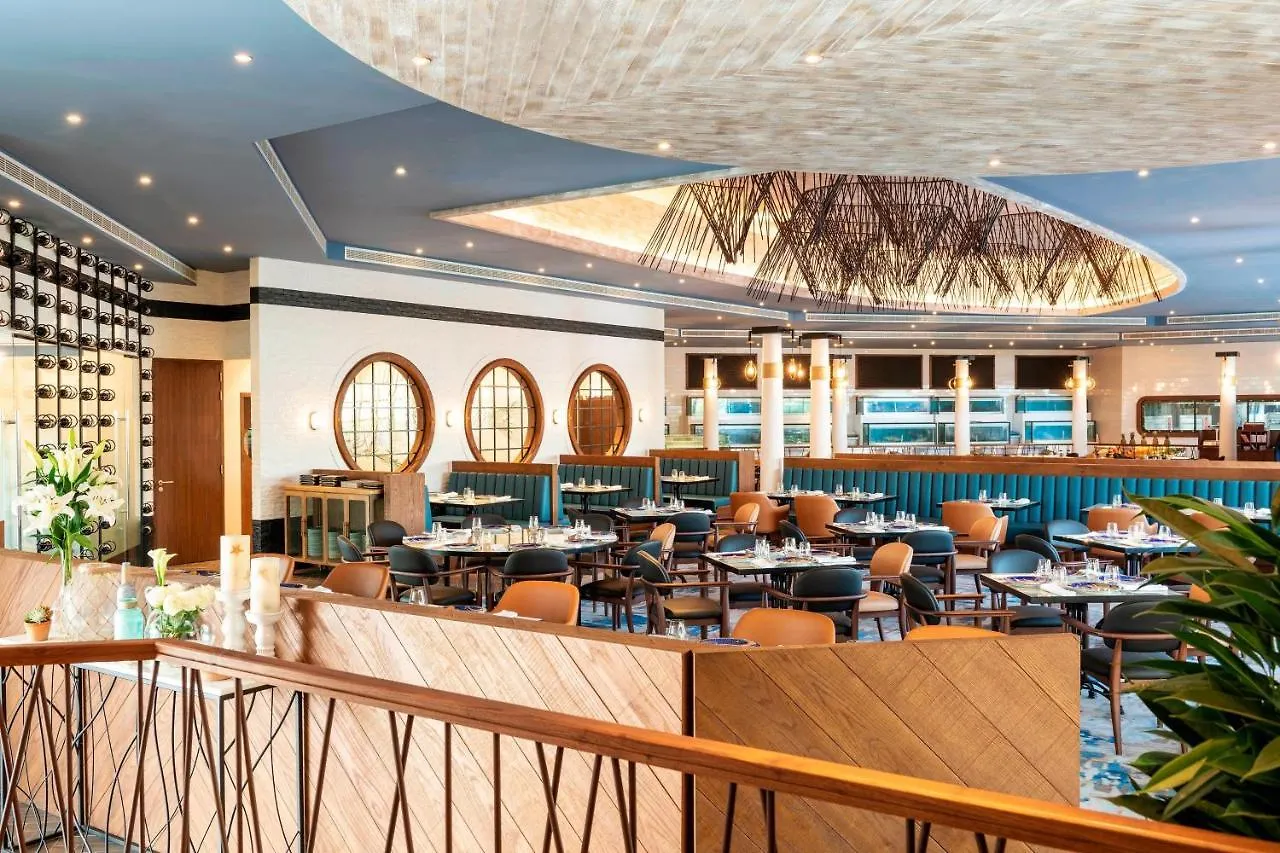 Le Meridien Dubai Hotel & Conference Centre