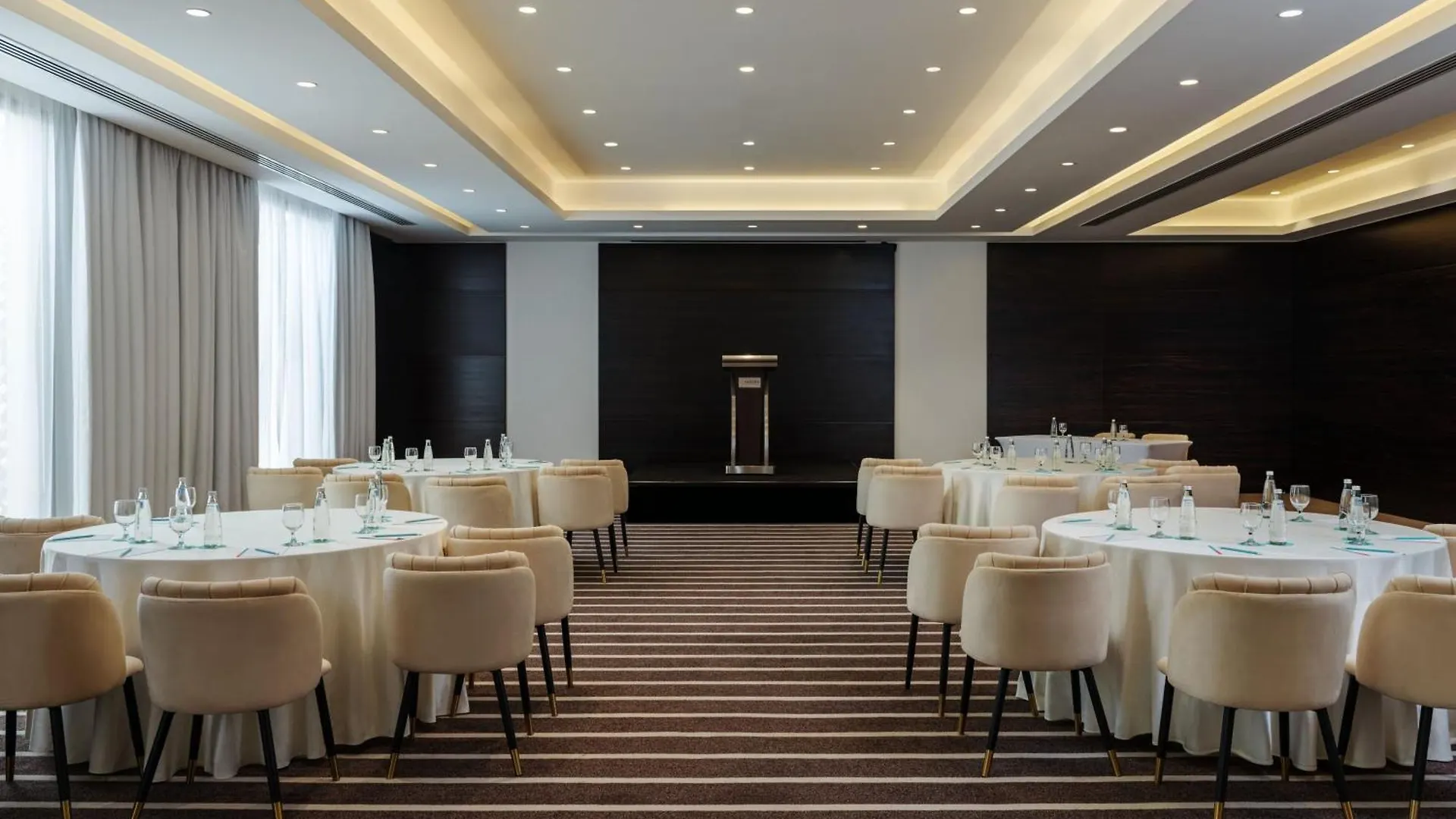 Le Meridien Dubai Hotel & Conference Centre United Arab Emirates